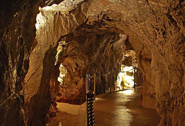 Fun things to do in Asheville NC : Linville Caverns in Marion NC. 